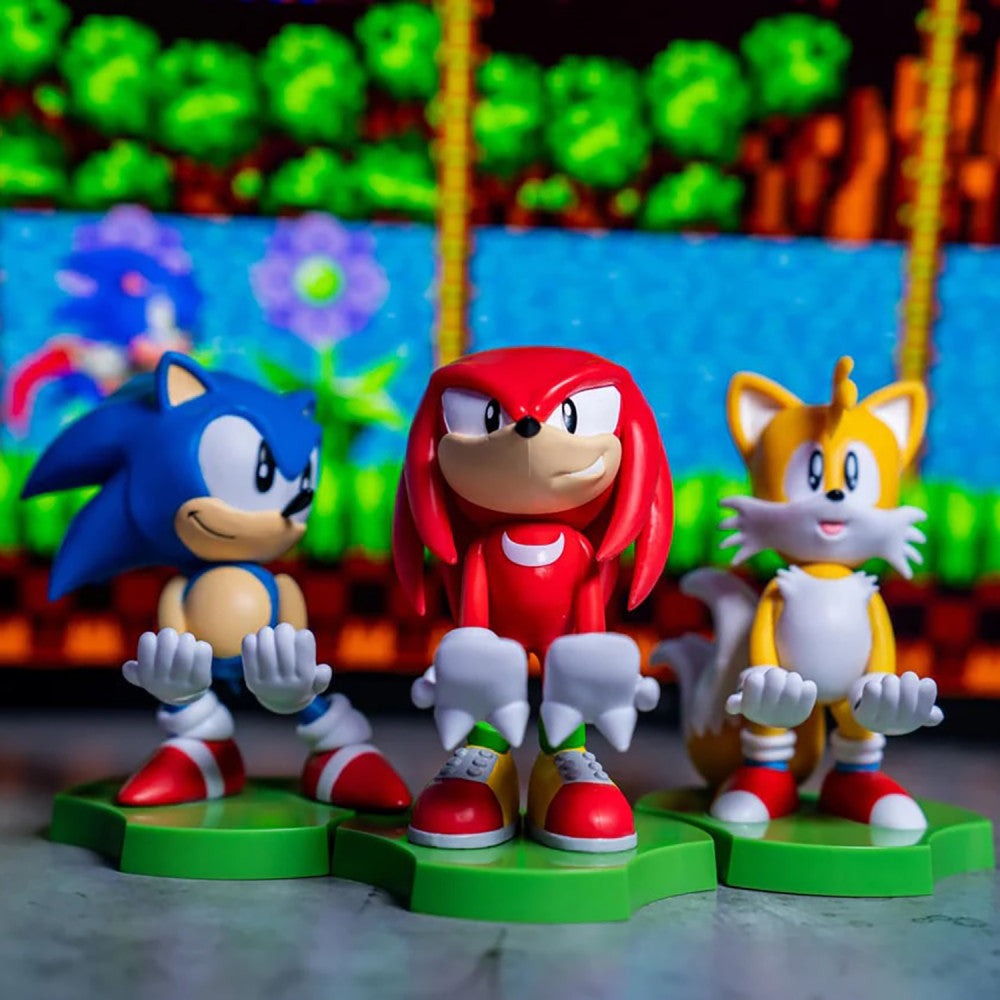 Super Sonic Speedster Earbud & Phone Holder by Exquisite Gaming