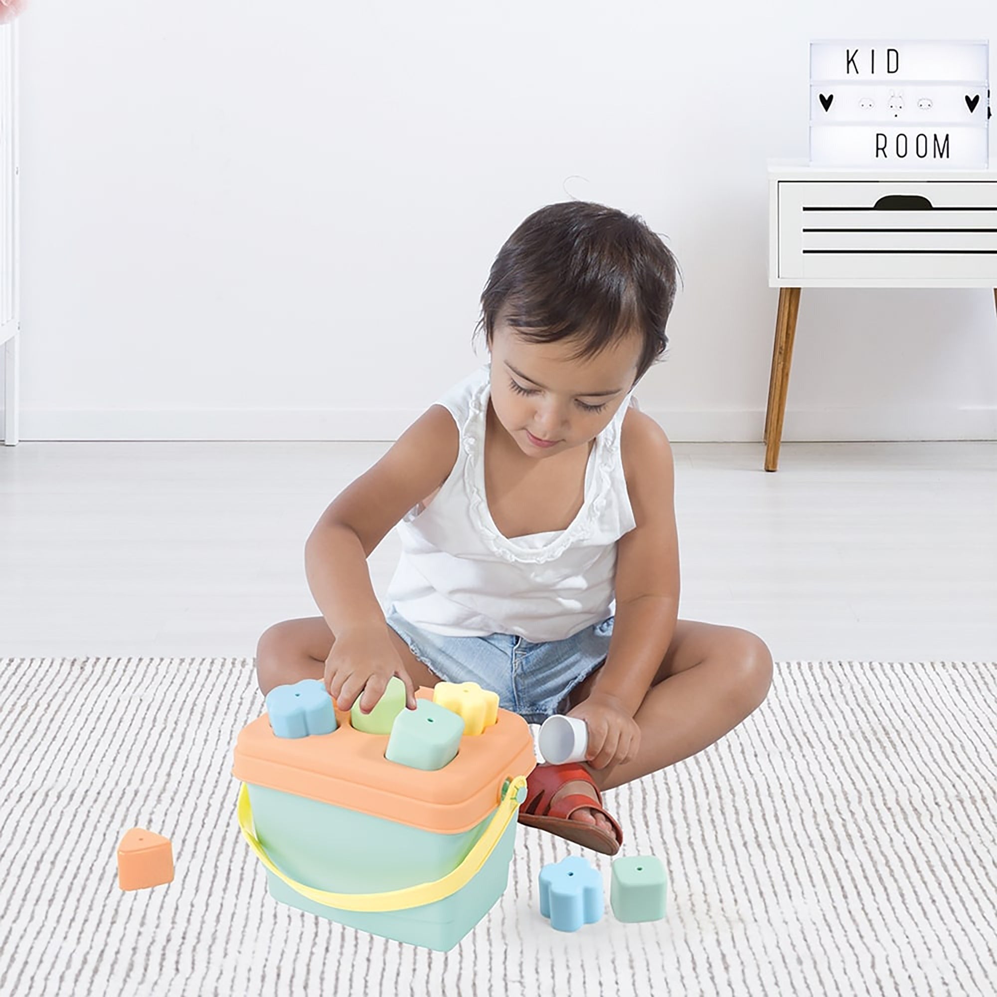 Dolu Shape Sorter Bucket 7-Piece Sort & Play Toy With Carry Tote