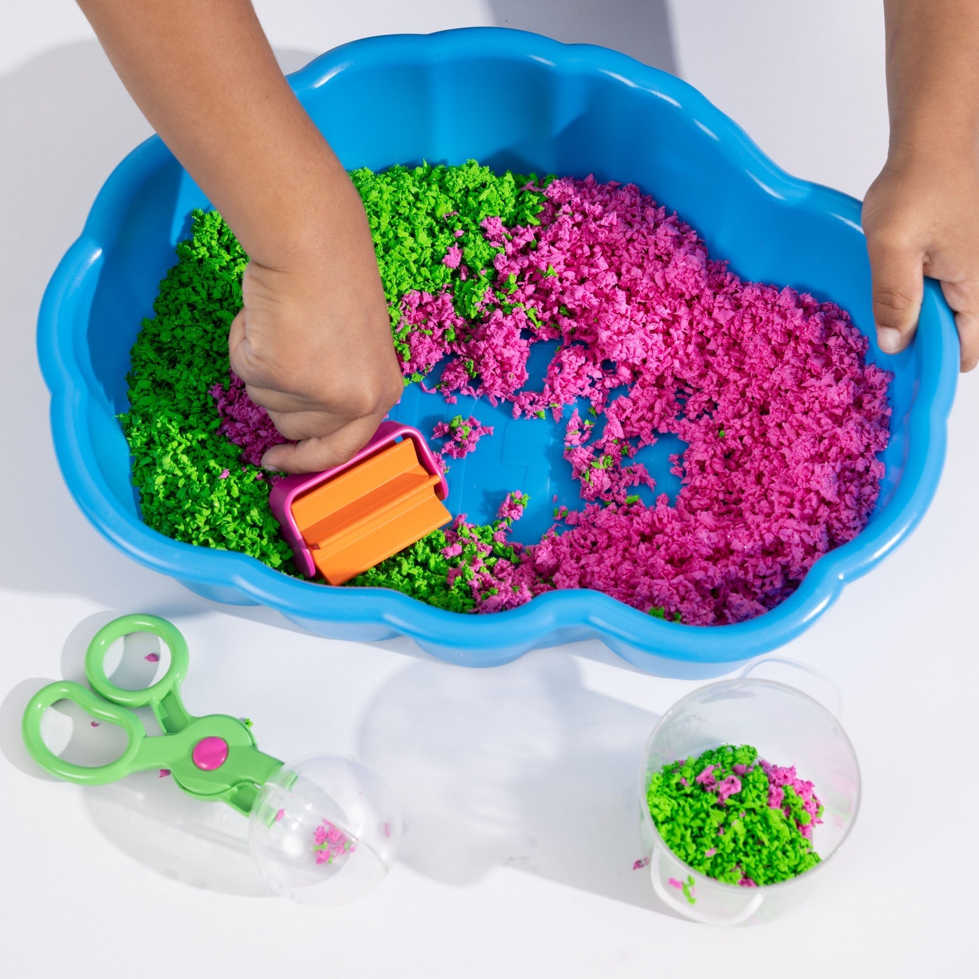 Educational Insights Playfoam® PluffleTM Sensory Station