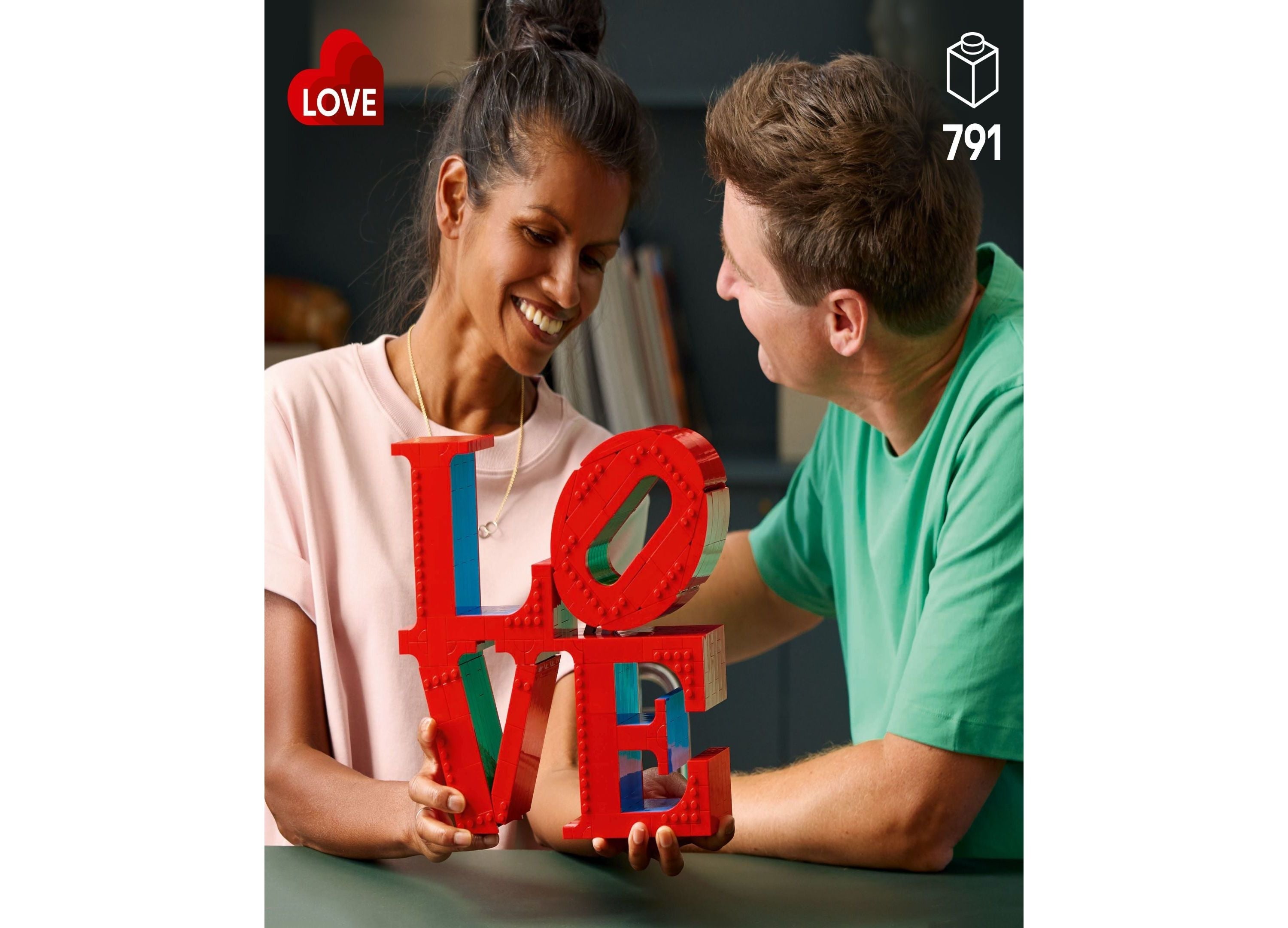 LEGO Art Love Sculpture Building Kit for Adults 31214 - Pop Art Icon