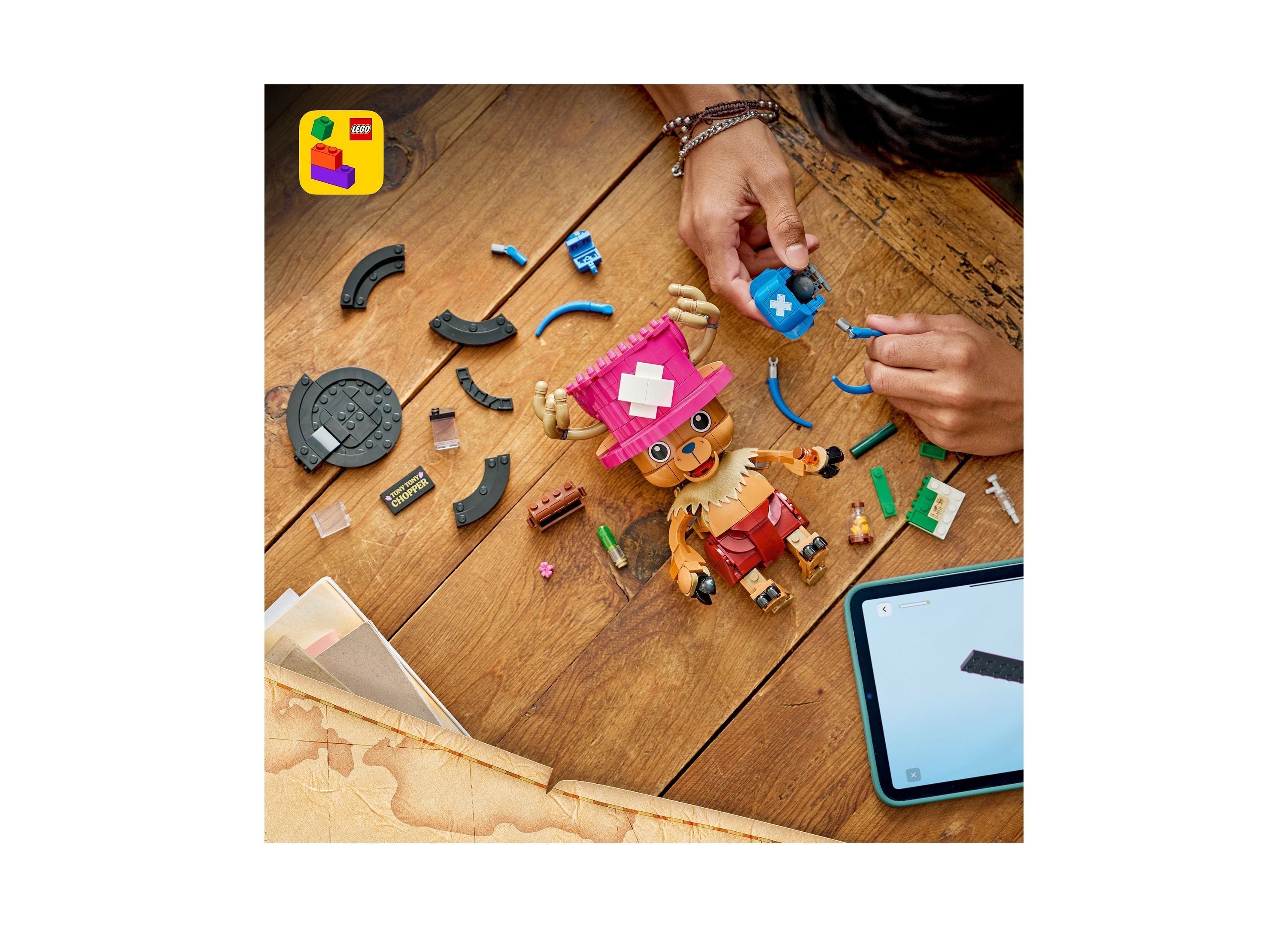 LEGO ONE PIECE Posable Tony Tony Chopper 577-Piece Building Set