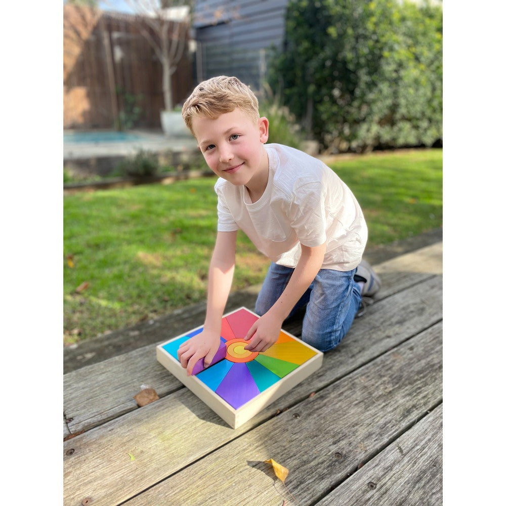 The Freckled Frog Sunny Colors – Wooden Sun Puzzle & Playset