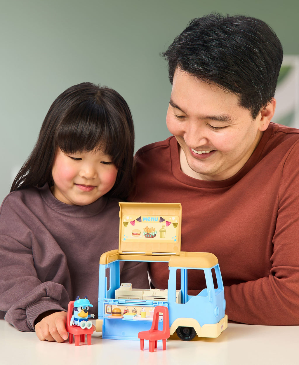Bluey S13 Let's Play Chef Food Truck Playset
