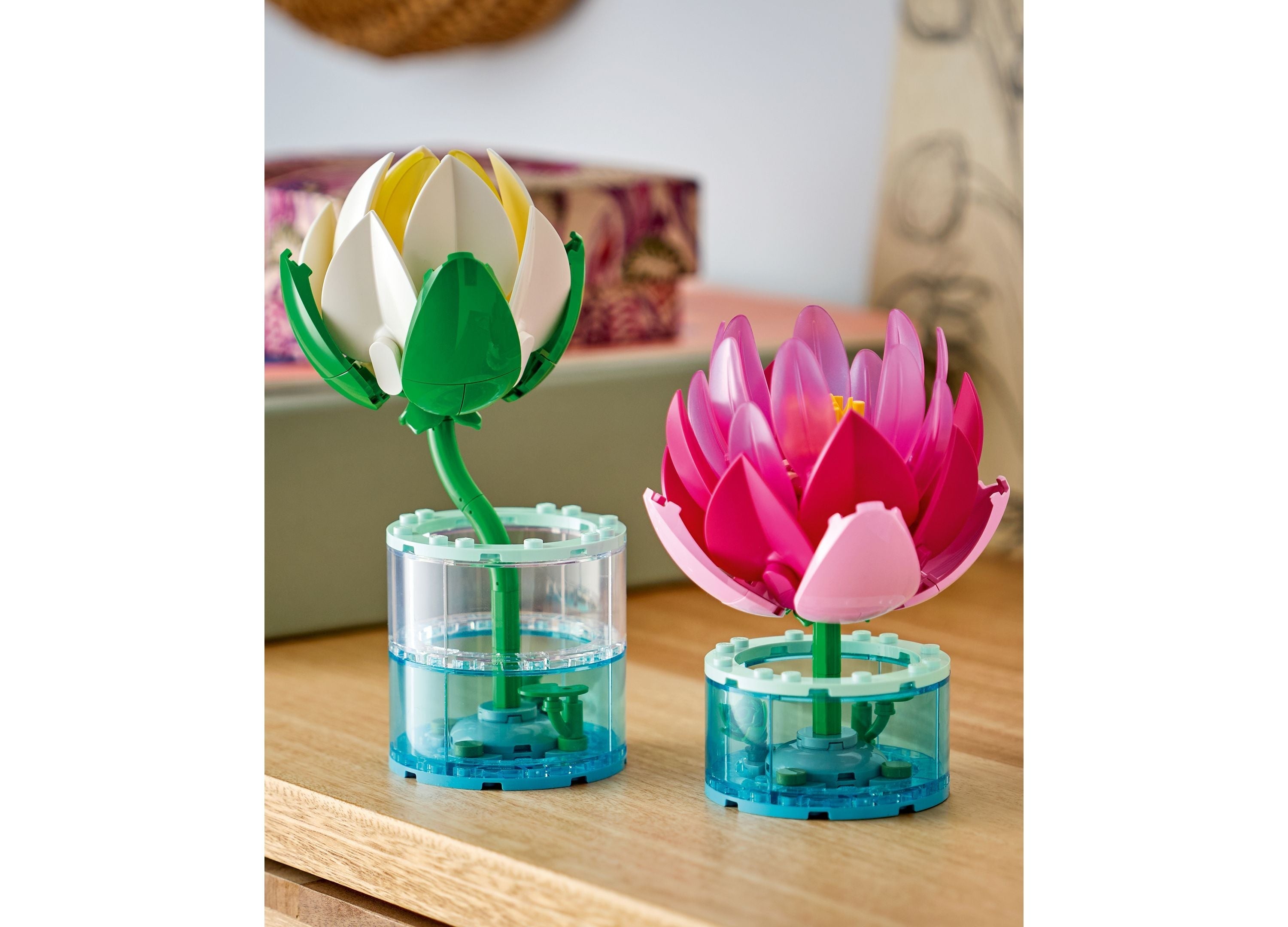 LEGO Botanicals Water Lilies 259-Piece Building Set