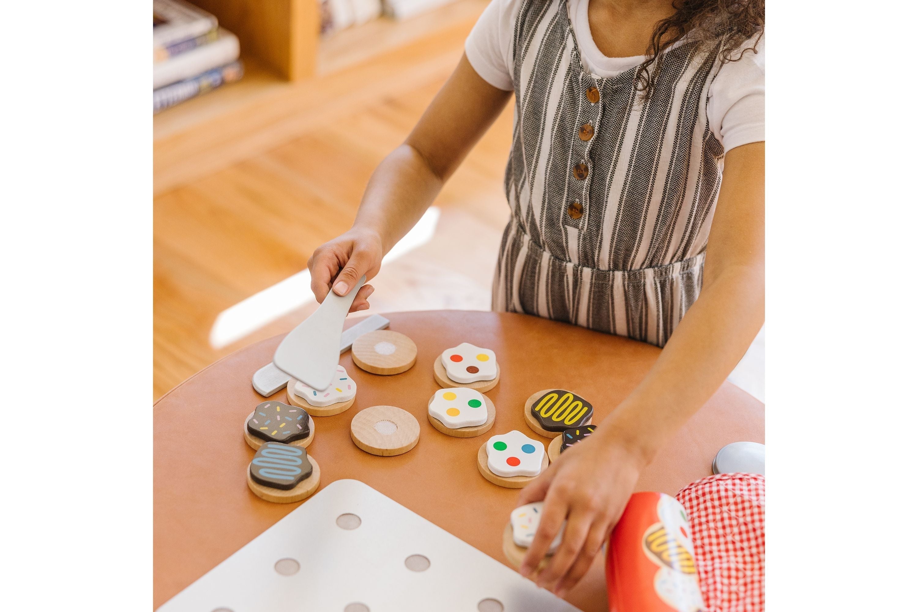 Melissa & Doug Slice and Bake Cookie Set - 29-Piece Wooden Pretend Play Baking Set