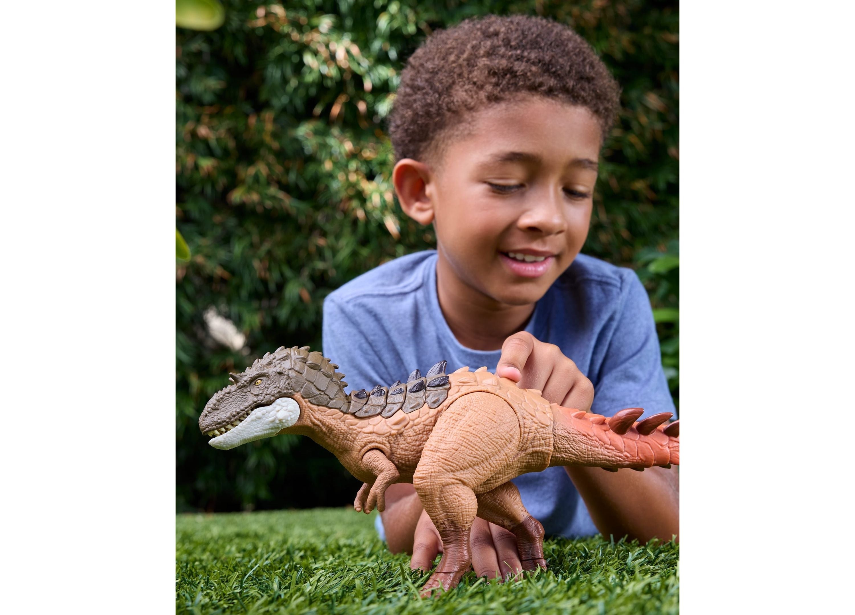 Jurassic World Gigantic Thrashers Gorgosaurus Dinosaur Action Figure With Attack Motions