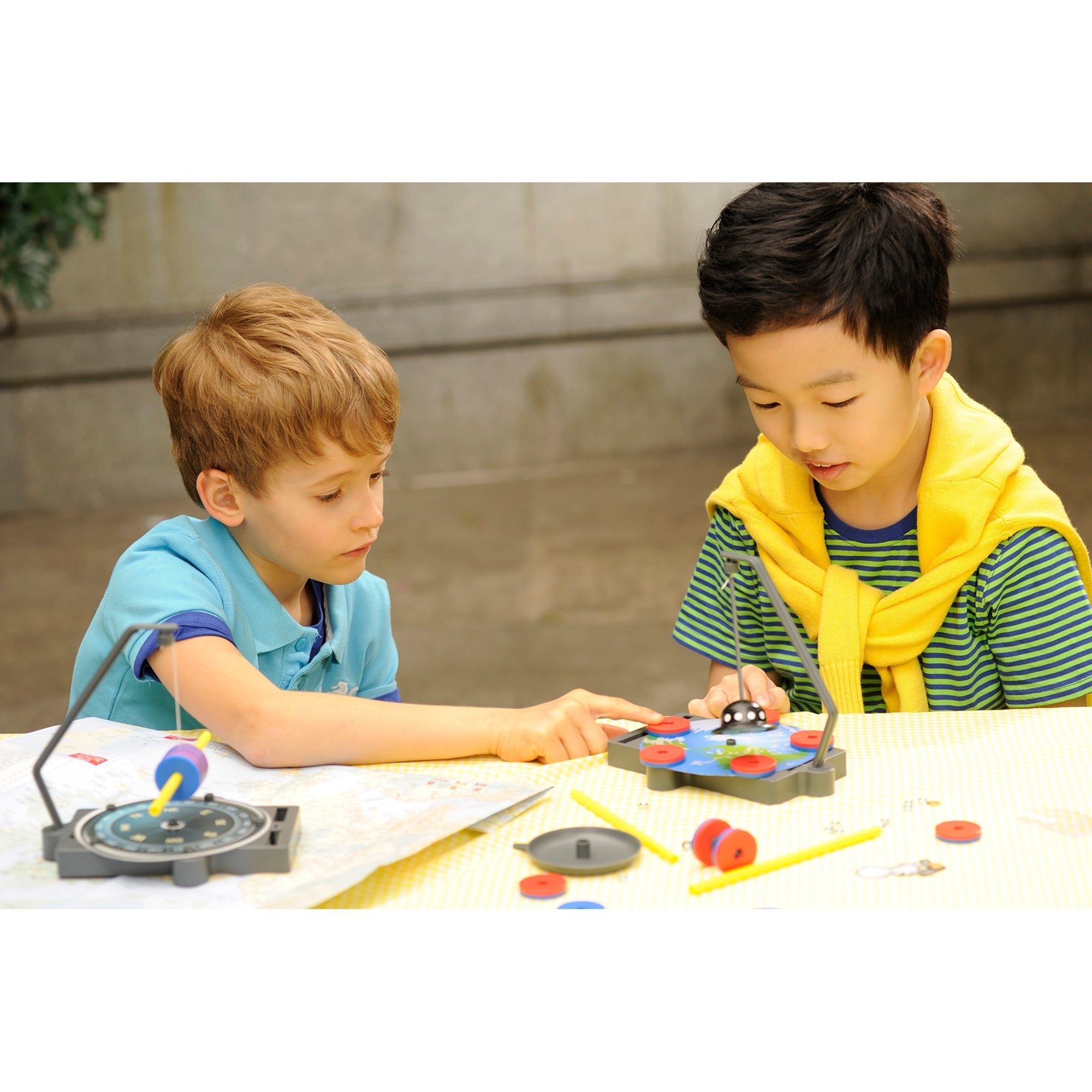 4M KidzLabs Anti-Gravity Magnetic Levitation Science Kit