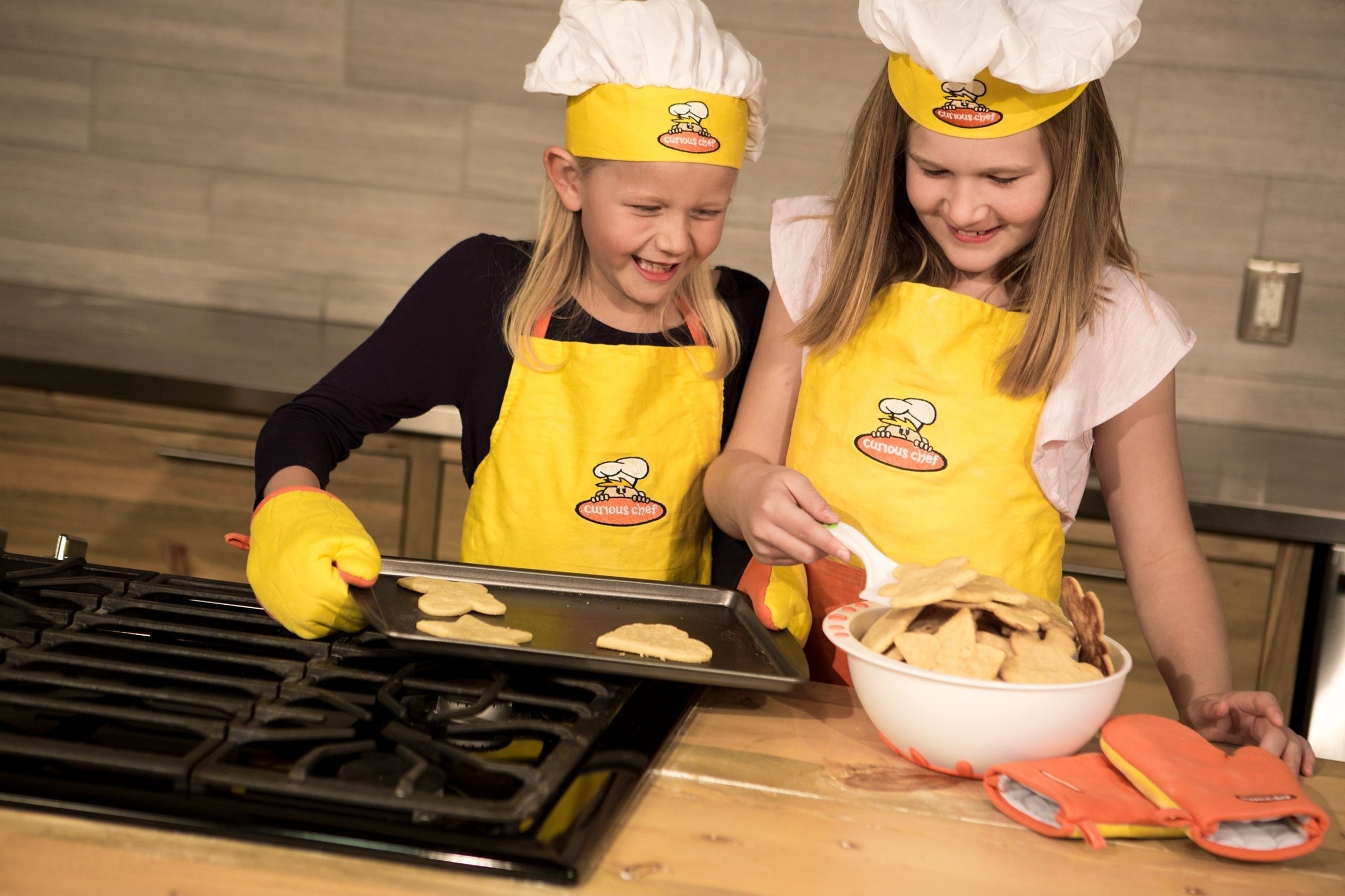 Curious Chef 6 Piece Cookie Kit for Budding Bakers