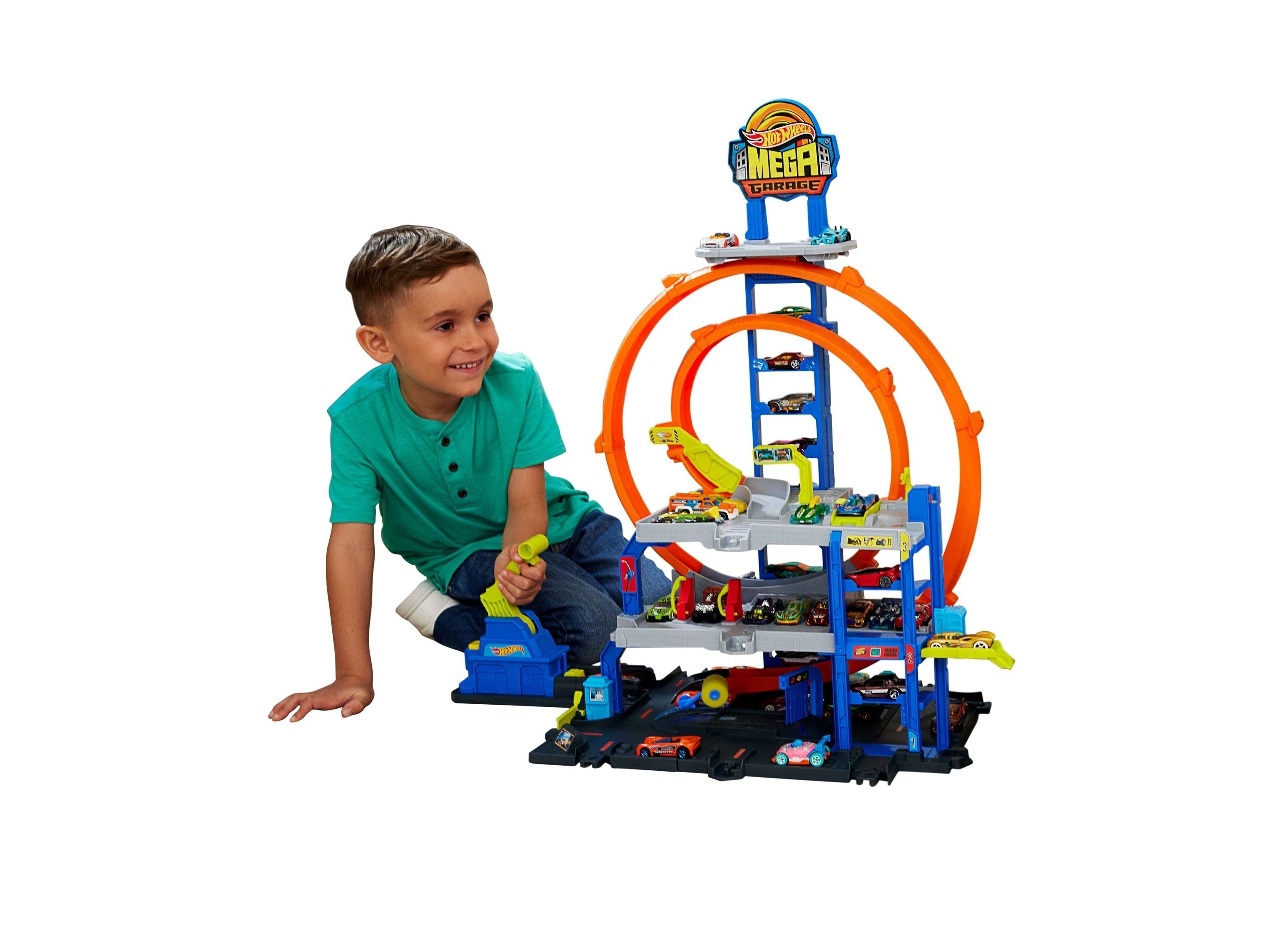 Hot Wheels Mega Loop Garage - Ultimate Racing Playset