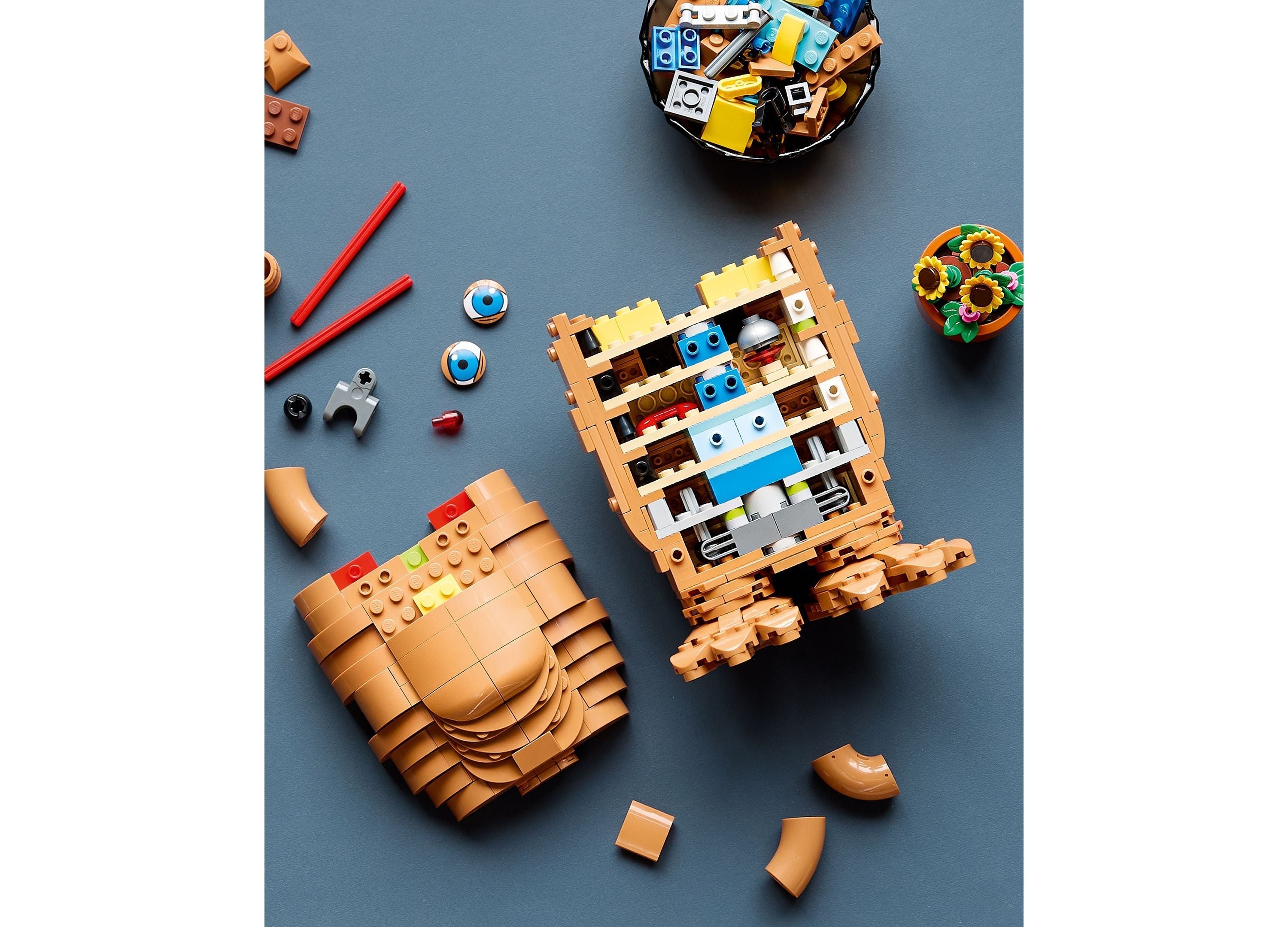 LEGO Ideas E.T. the Extra-Terrestrial 1226-Piece Building Set
