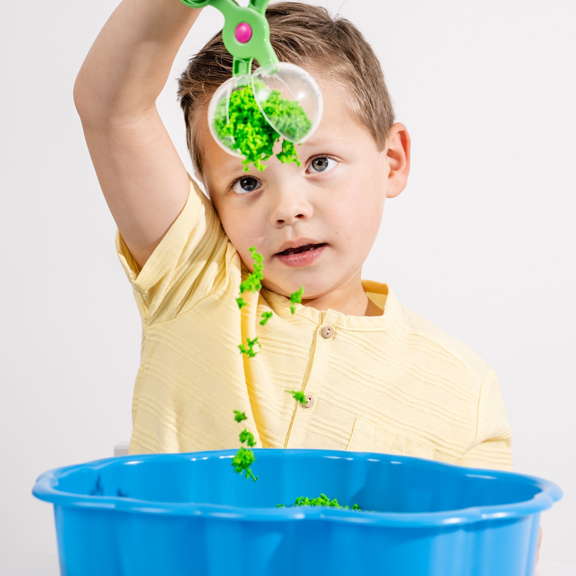 Educational Insights Playfoam® PluffleTM Sensory Station