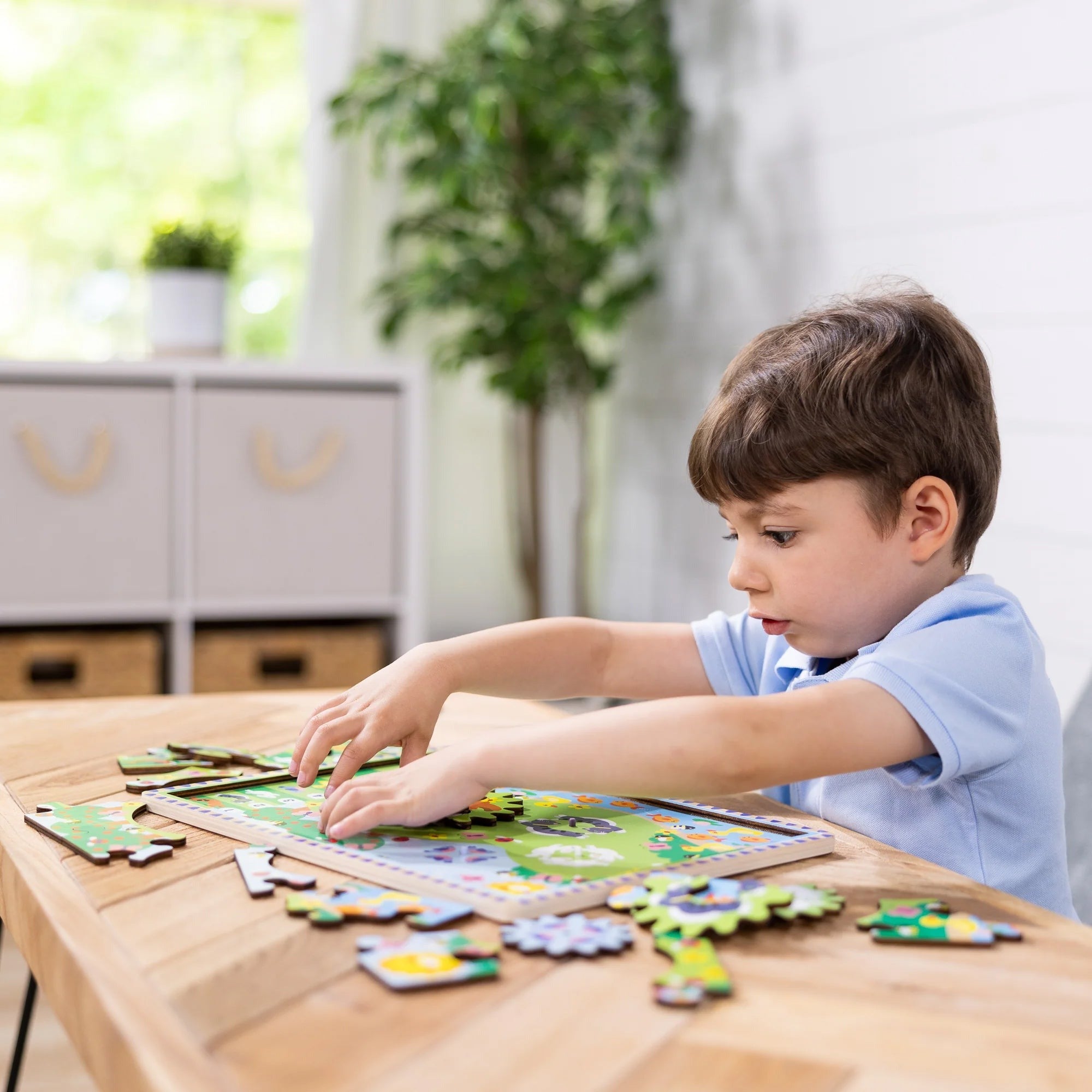 Melissa & Doug Animal Chase I-Spy Wooden Gear Puzzle - 24 pc