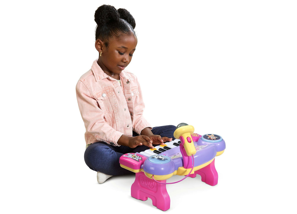 Bluey Sing-Along Keyboard With Microphone And Light-Up Keys