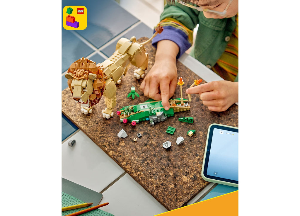 LEGO Creator 3-in-1 Wild Animals Majestic Lion 839-Piece Building Set