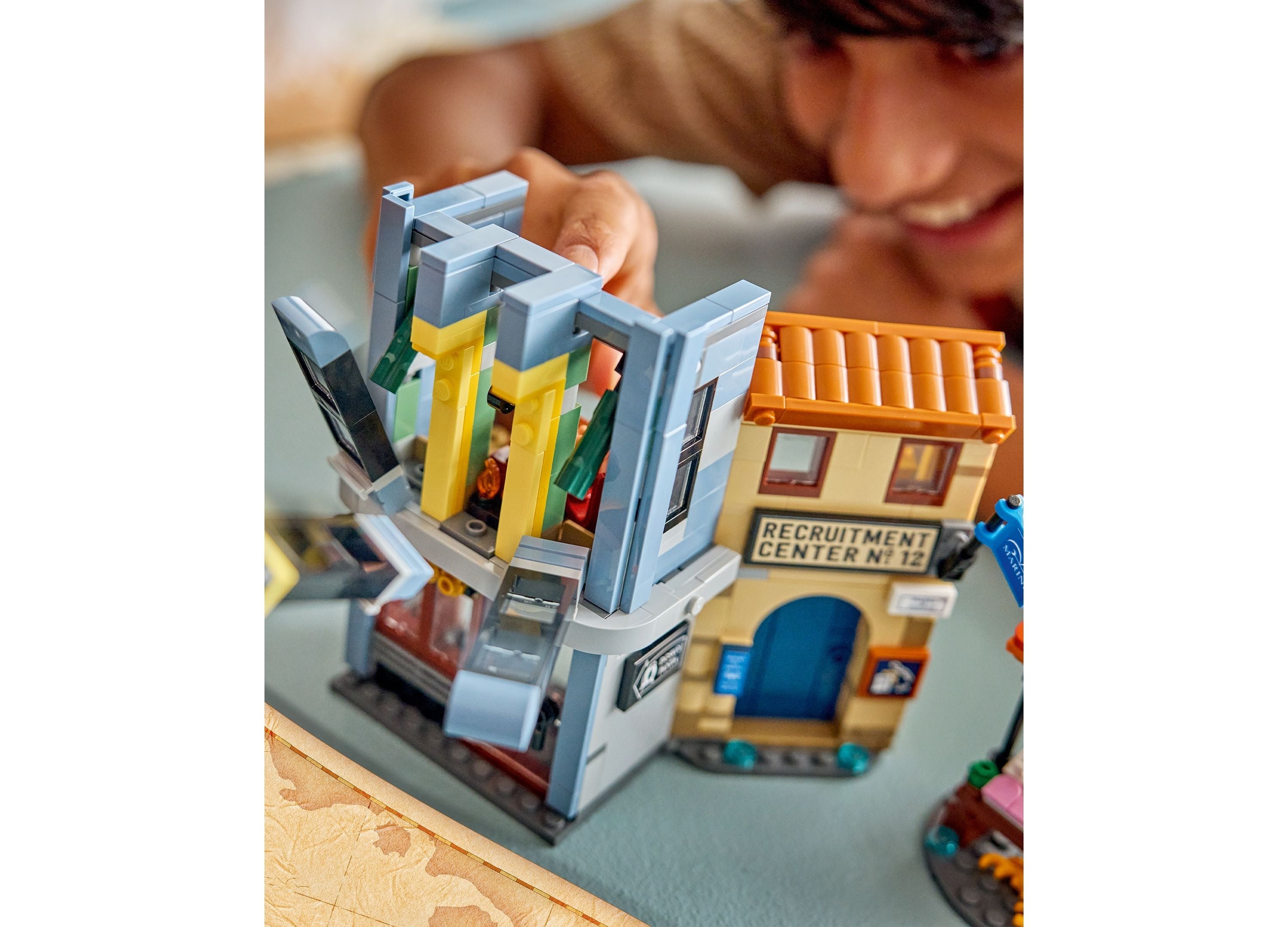 LEGO ONE PIECE Showdown With Captain Smoker 547-Piece Building Set