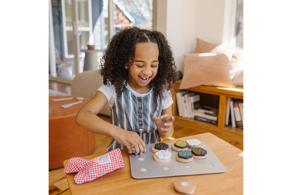 Melissa & Doug Slice and Bake Cookie Set - 29-Piece Wooden Pretend Play Baking Set