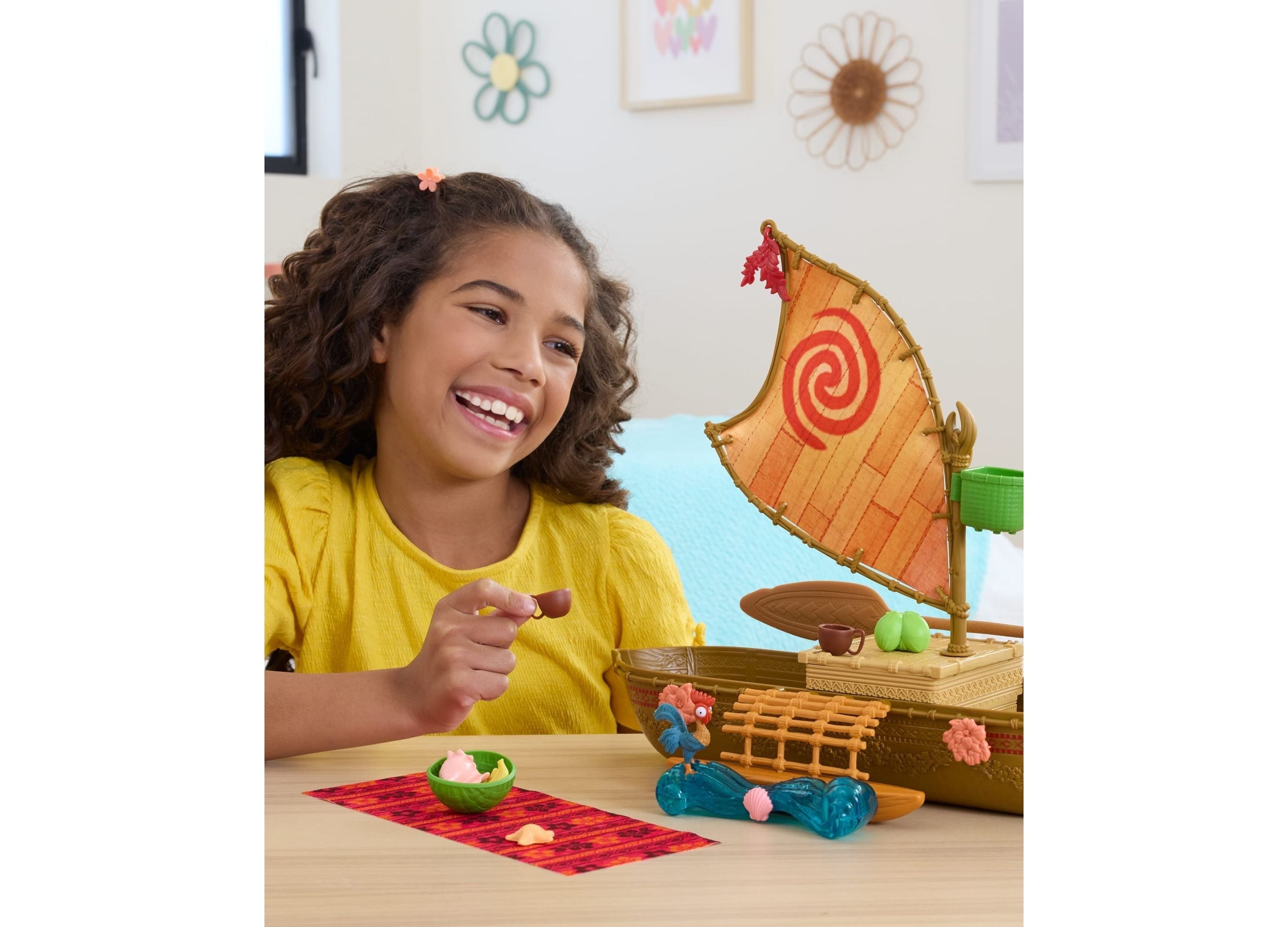 Disney Princess Moana Ocean Voyager Canoe Playset, Floating Boat, Fashion Doll Playset