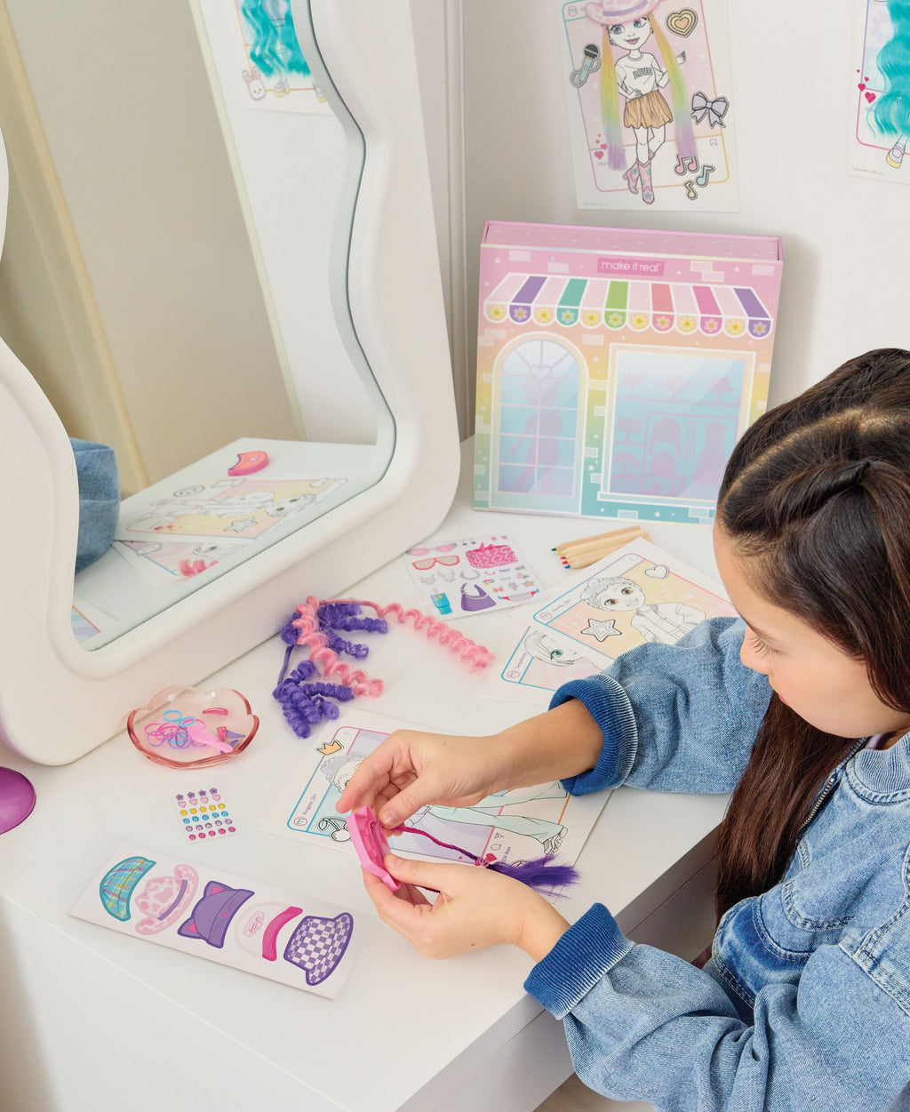 Make It Real Salon Style Fashion Studio - Multicolor