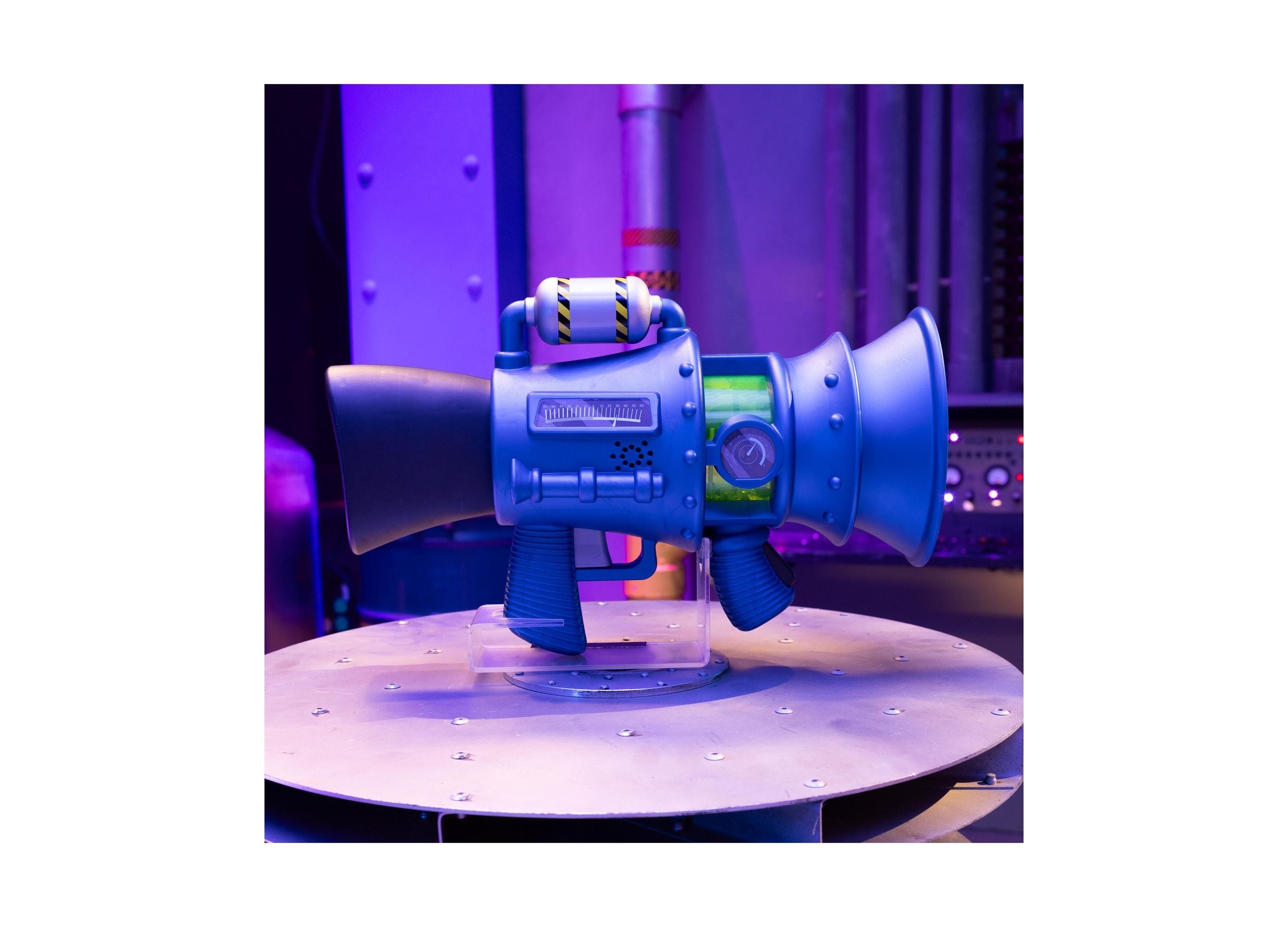 Despicable Me Minions 3 Supreme Fart Blaster With Fog Rings And Sound Effects