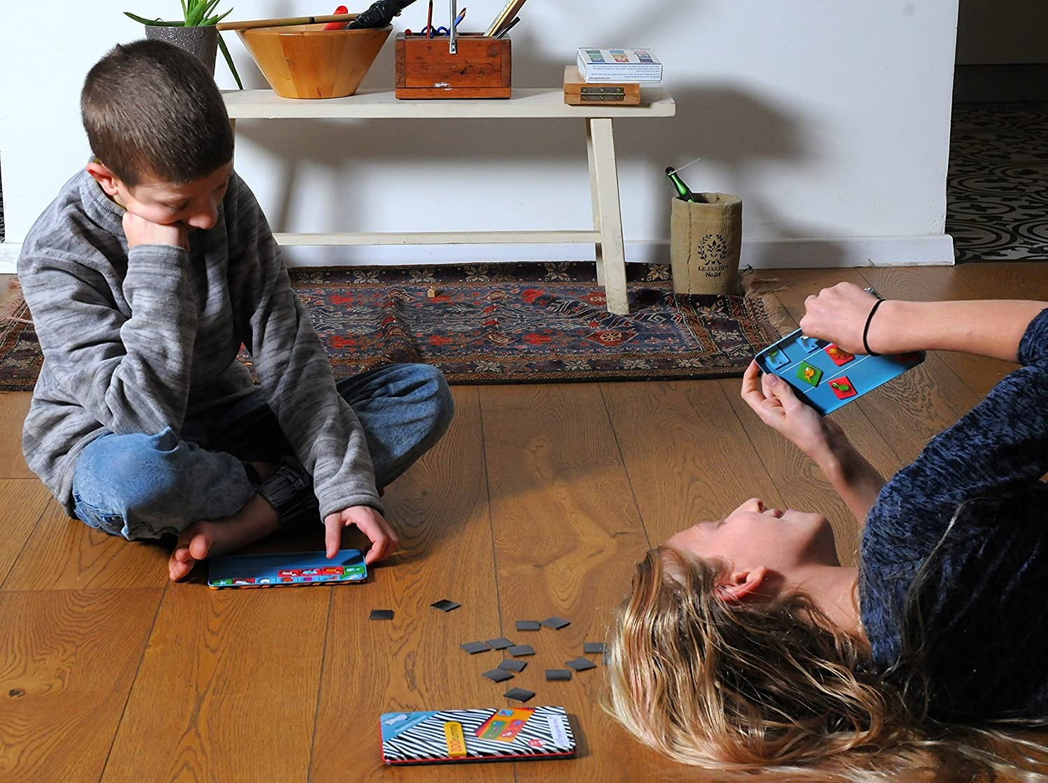 The Purple Cow To Go Reversi Magnetic Travel Game
