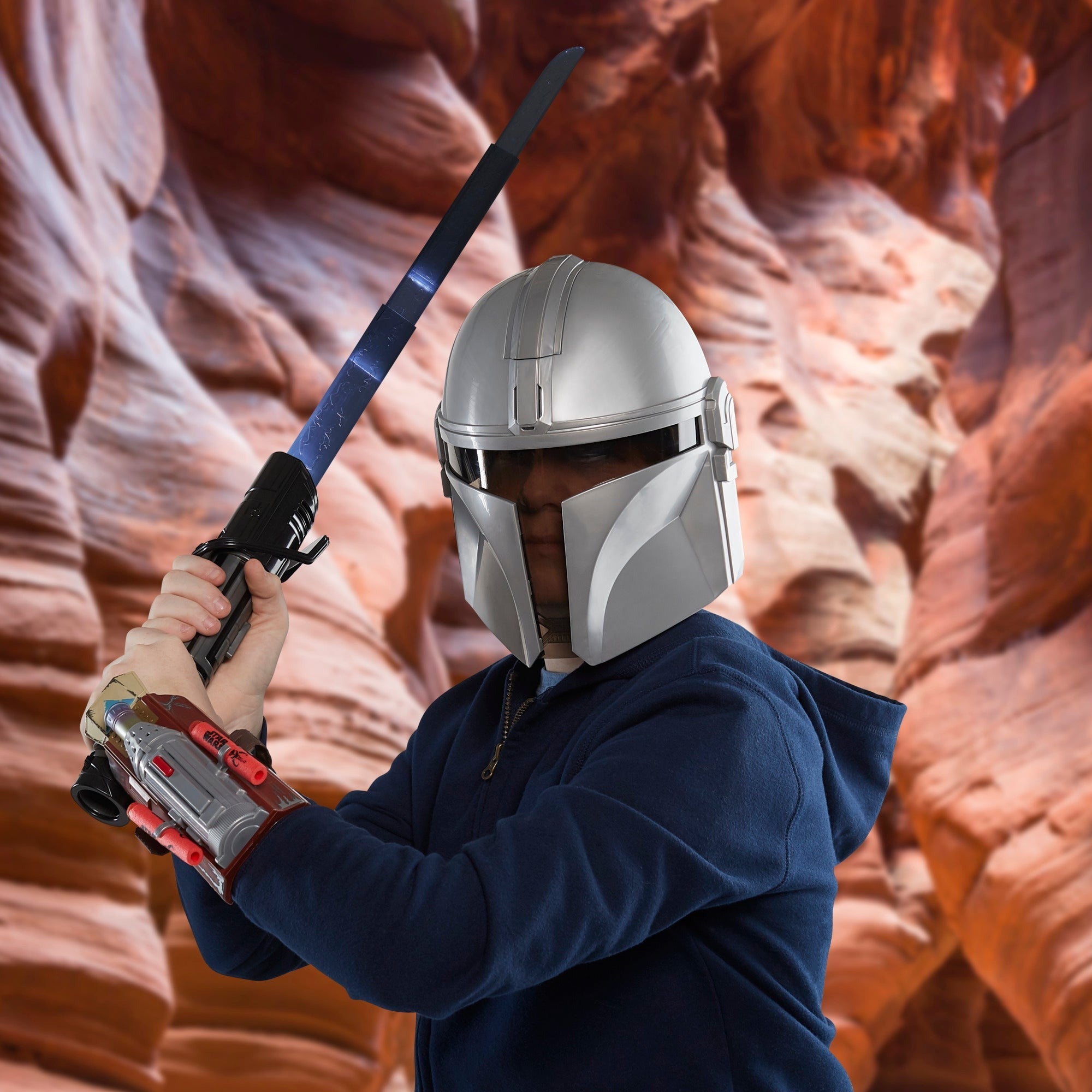 Star Wars The Mandalorian Electronic Helmet Mask With Sound Effects