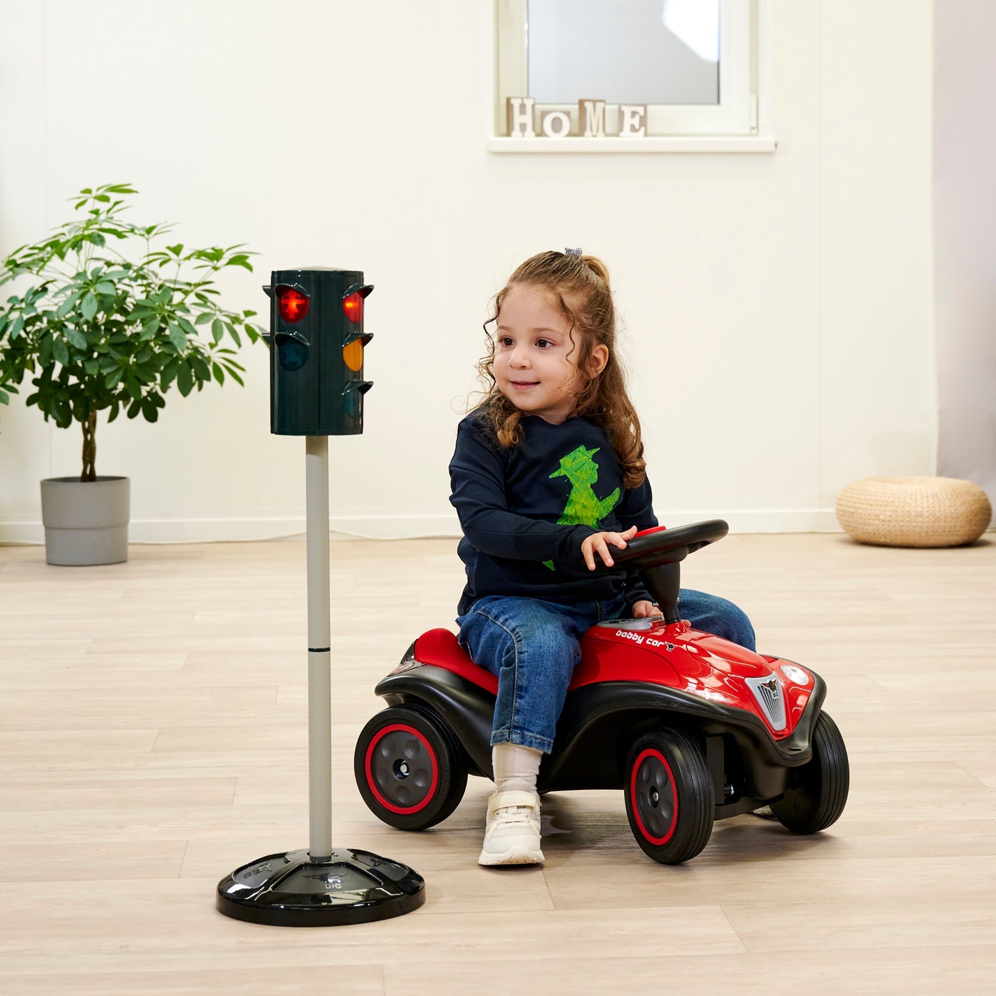 BIG Traffic Stoplight With Automatic Light Changes And Manual Control