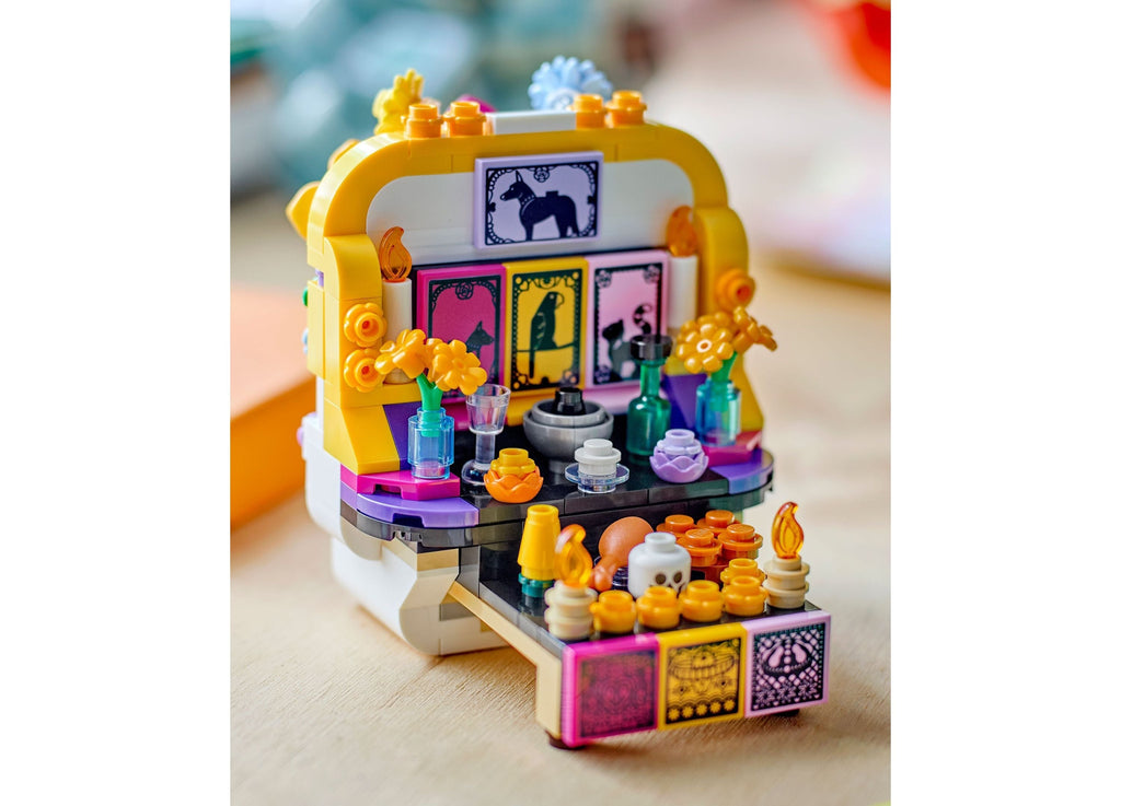 LEGO Día De Los Muertos Altar Of The Dead 231-Piece Building Set