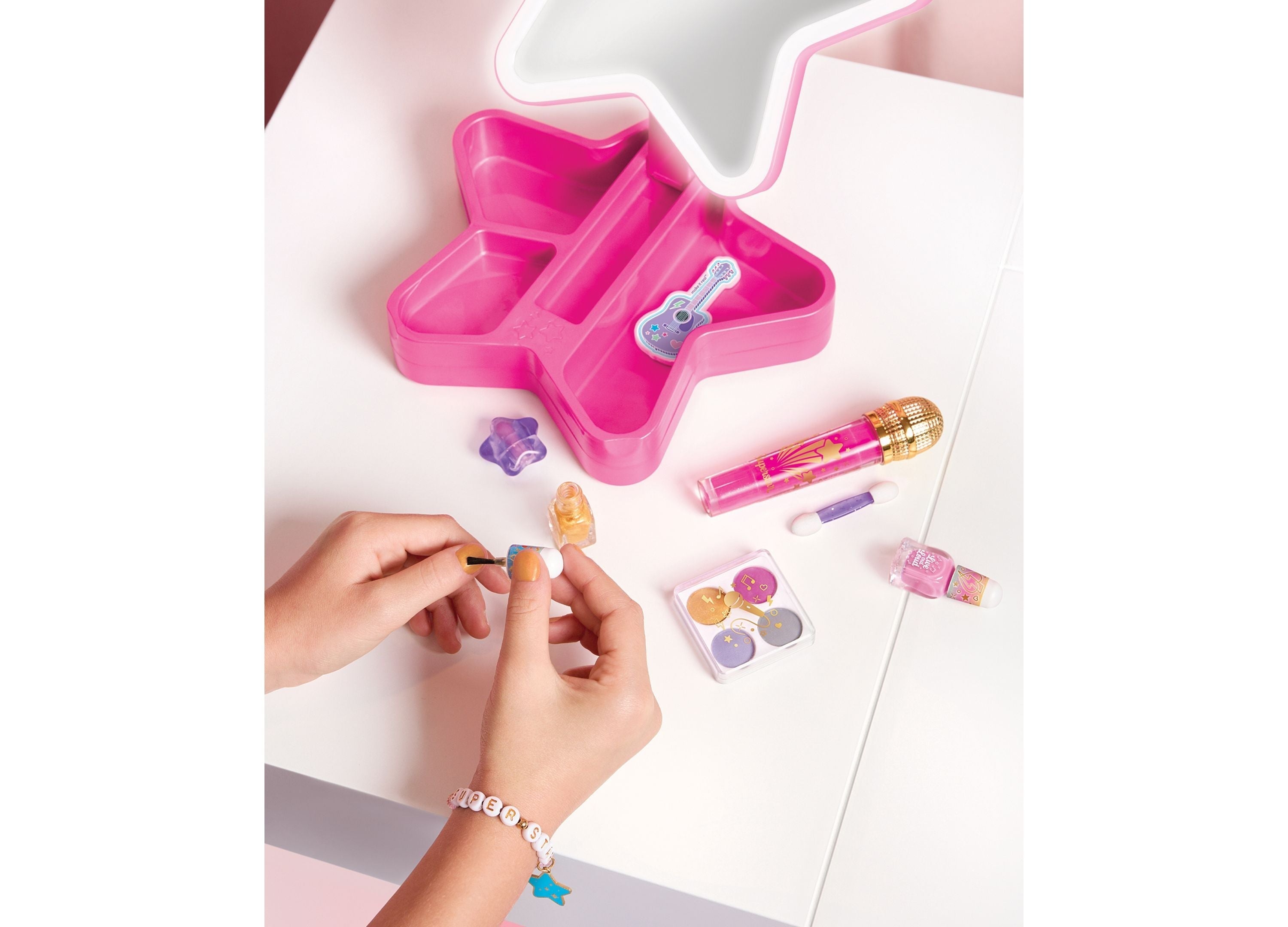 Make It Real Backstage Glam Cosmetic Studio Kit