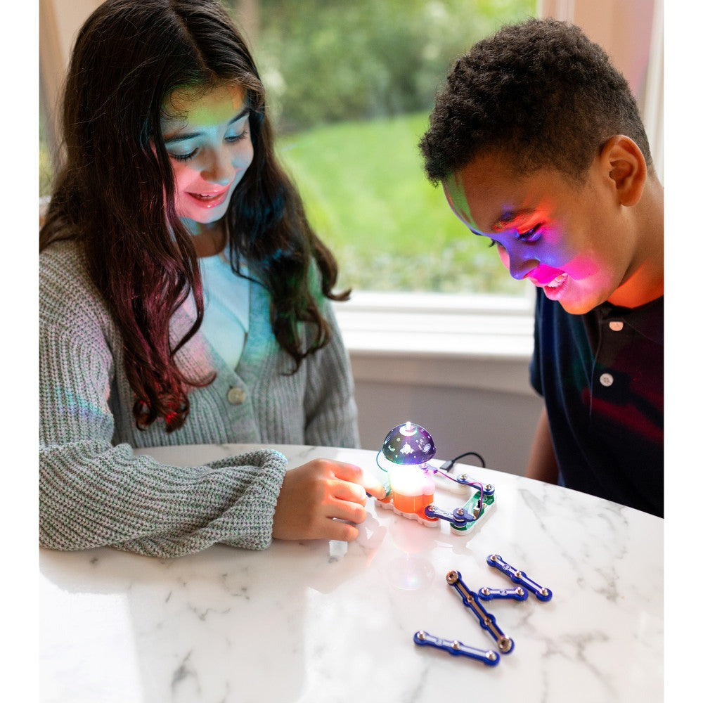 Snap Circuits Nite Lite - DIY Night Light Kit - STEM Educational Toy for Kids 5+