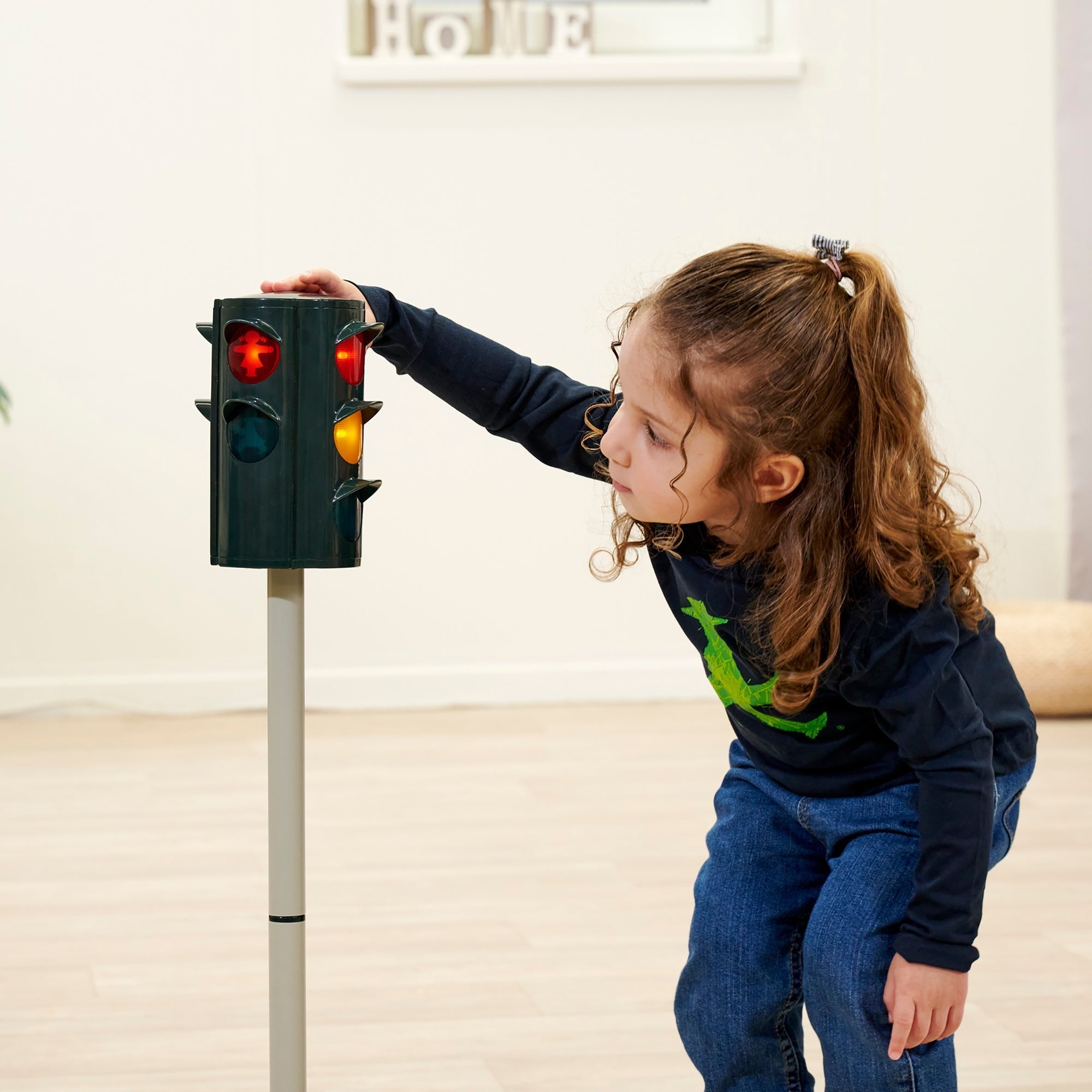 BIG Traffic Stoplight With Automatic Light Changes And Manual Control