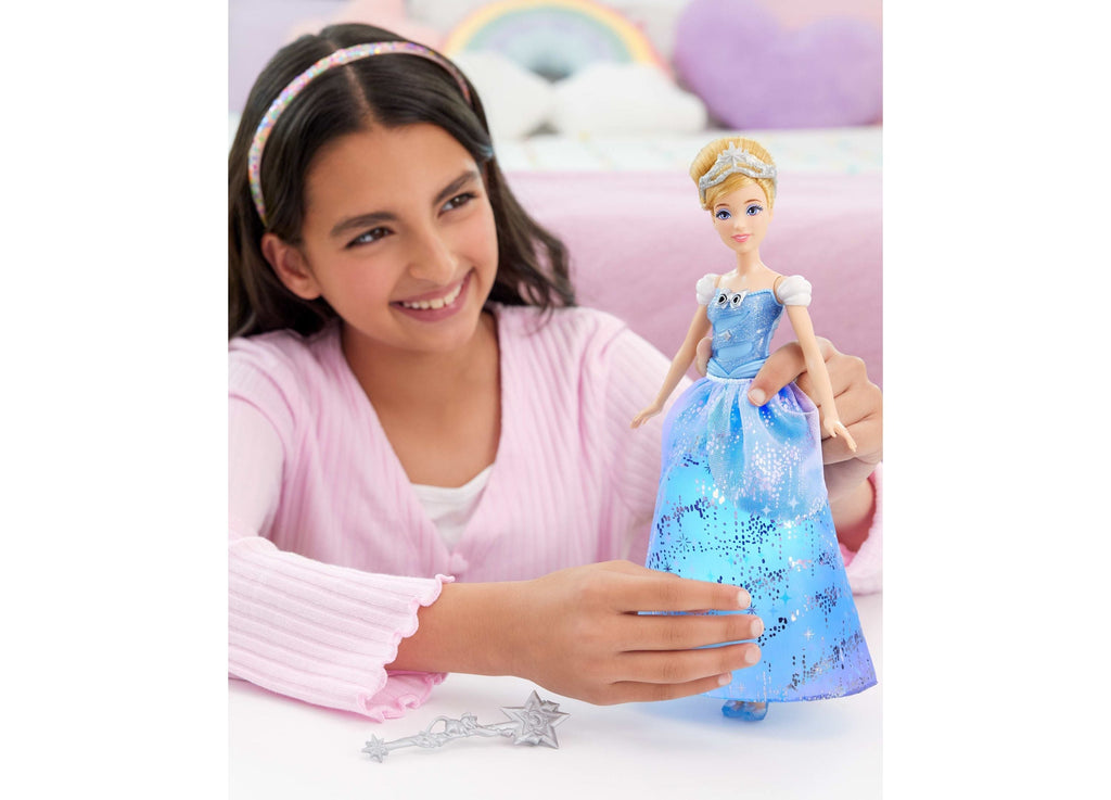 Disney Princess Light-Up Cinderella Fashion Doll - Enchanted Gown